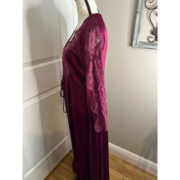 Vintage lily of France open front robe - Picture 4 of 6